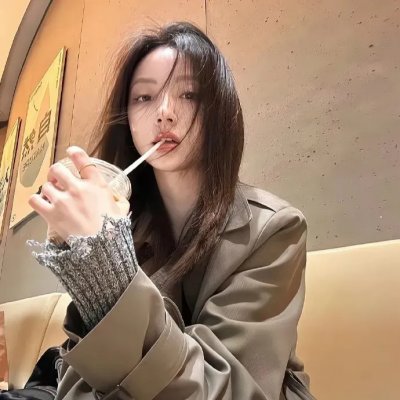 春花娇美可人儿